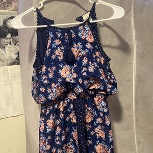 The color is a light pink and a dark/Light blue The size is a brown 10 for girl